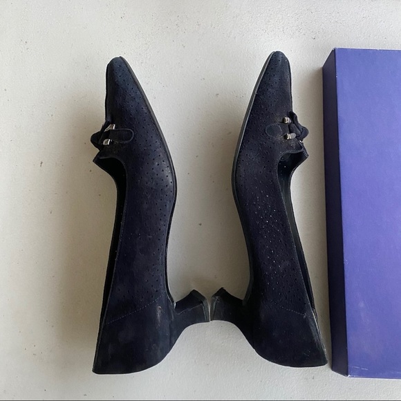 Stuart Weizmann Women’s kitten heel size 8 - Picture 5 of 6